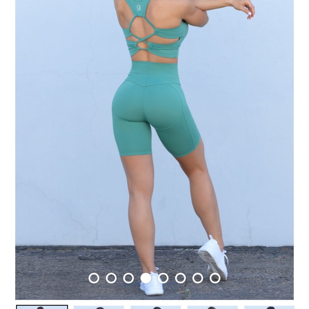 Bombshell sportswwar set in jade. gorgeous